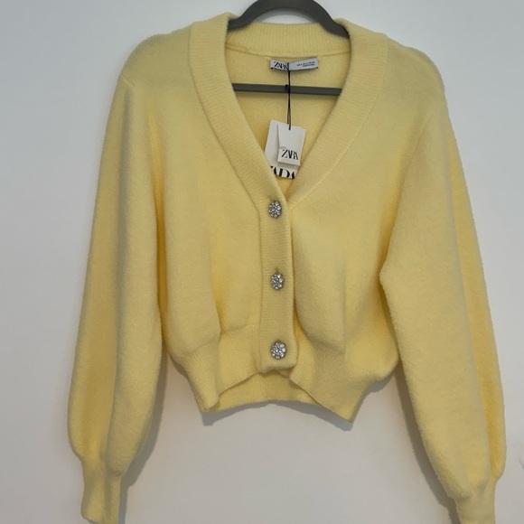 NWT Zara Butter Yellow Soft Cardigan Crystal Brooch Buttons 2025 color the year - Picture 5 of 11